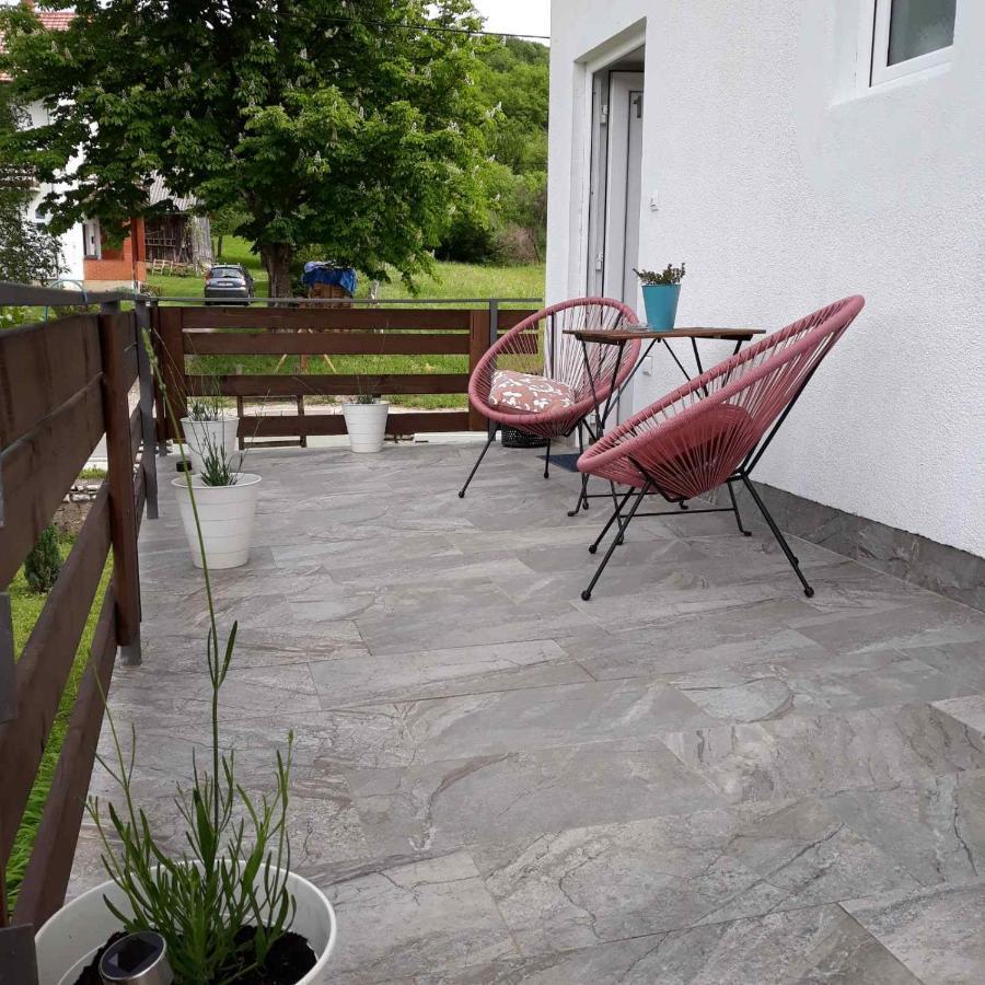 Plitvice Valley Apartments Licko Petrovo Selo ภายนอก รูปภาพ