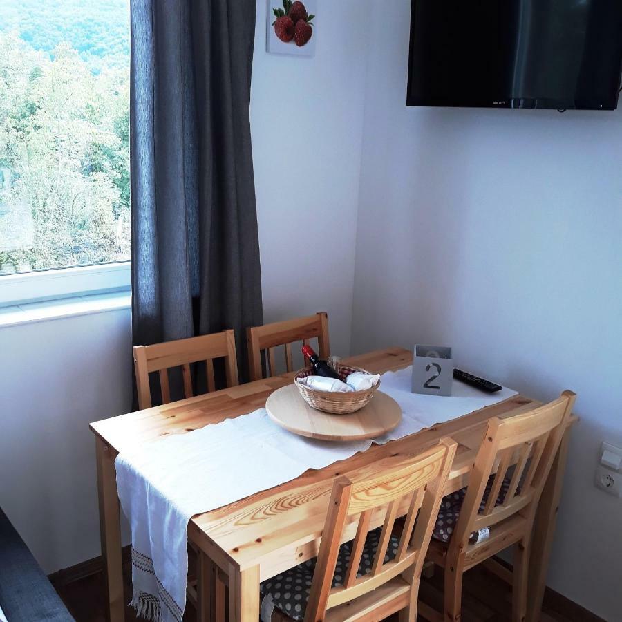 Plitvice Valley Apartments Licko Petrovo Selo ภายนอก รูปภาพ